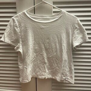 Universal Thread Women's White Tee Size S